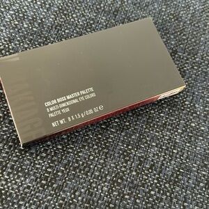 IL MAKIAGE eye colors